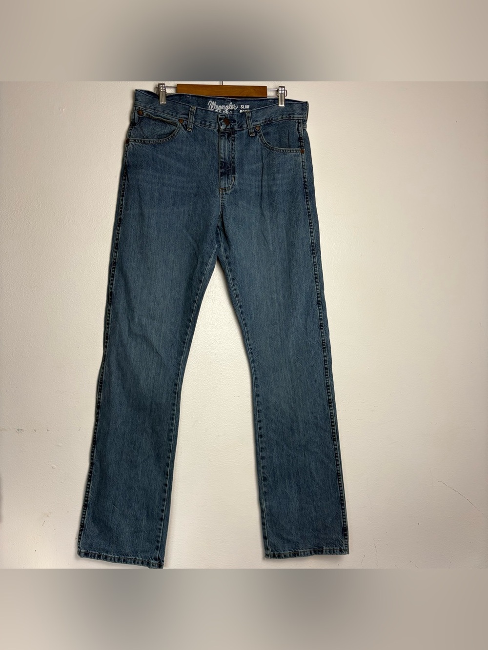 Wrangler Retro Slim Bootcut Medium Wash Denim Men’s Jeans Size 34 x 36